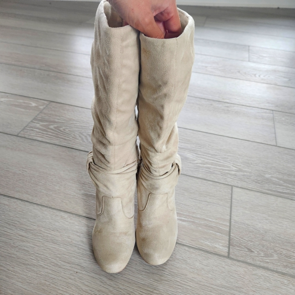 Charlotte Russe Women Stiletto Boots Beige Suede Size 6